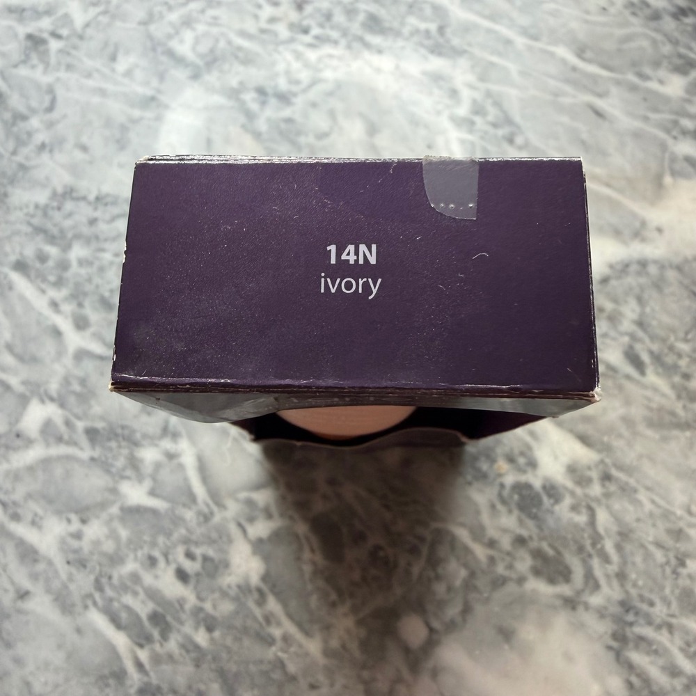 Tarte Amazonian Clay 16-Hour Full Coverage Foundation - 14N Ivory - Picture 2 of 3